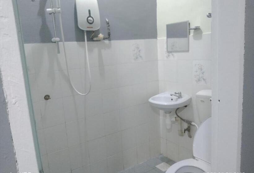 בית מלון כפרי Base