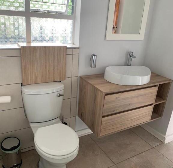 פנסיון 11 On Grace