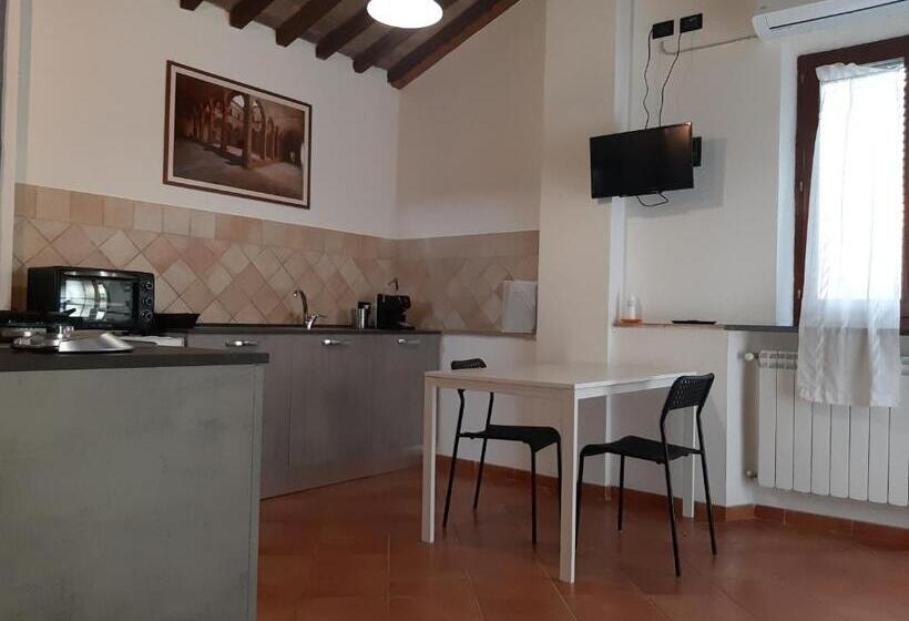 פנסיון La Casa In Giardino