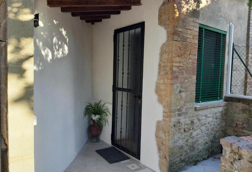 פנסיון La Casa In Giardino