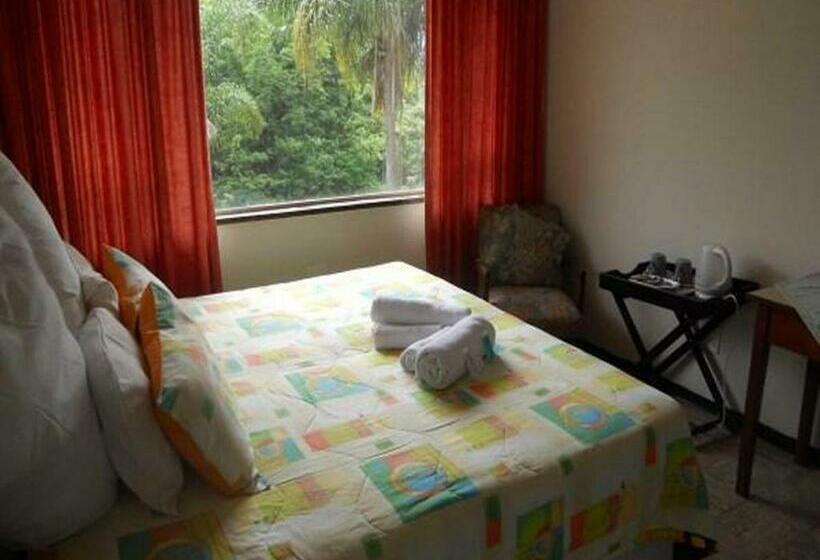 פנסיון Tre Fontane Guesthouse