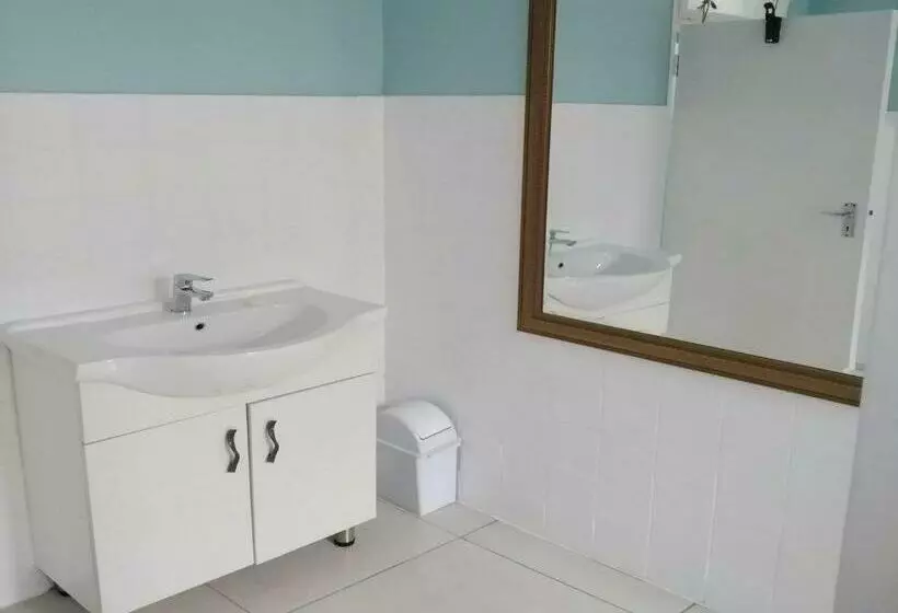 ペンション Tre Fontane Guesthouse