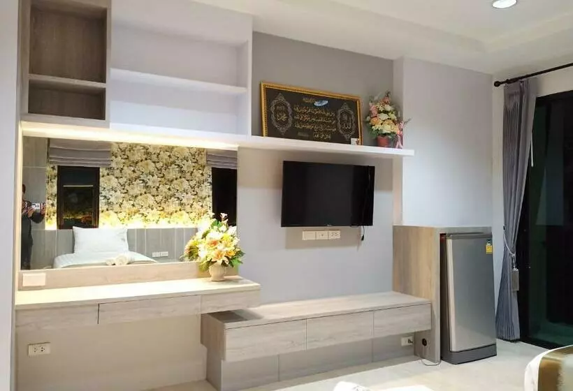 ユースホステル Lailaresidence