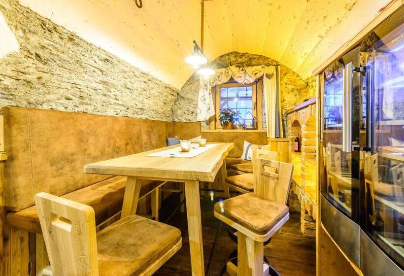 호스텔 Landgasthof Bierfriedl