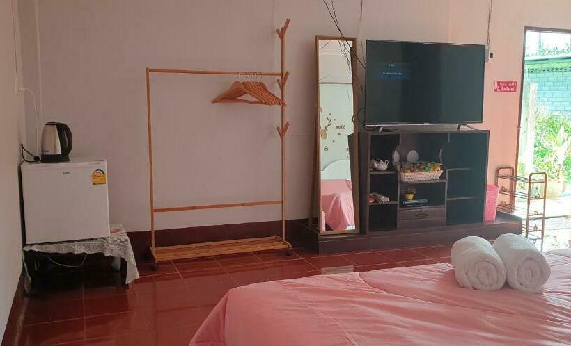 Pensjonat Reindeer House Wat Chedi