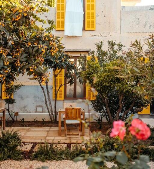 هتل Boutique Can Pocovi