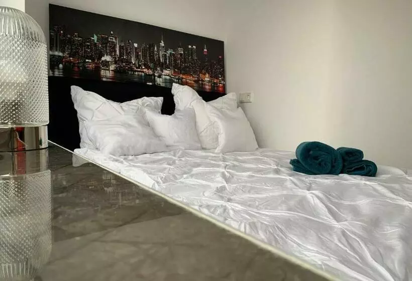 Kapselihotelli Geroweiher Doppelbettzimmer Mönchengladbach Stadtmitte