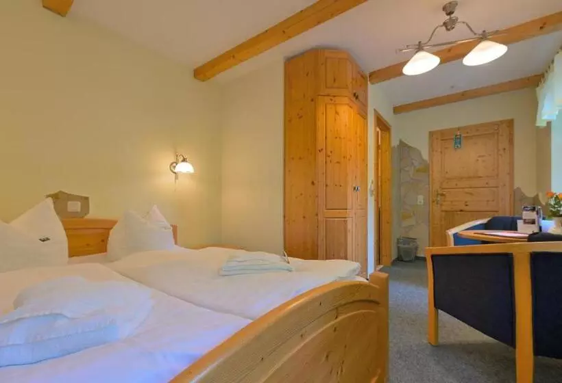 ホテル Gasthof Ungerberg