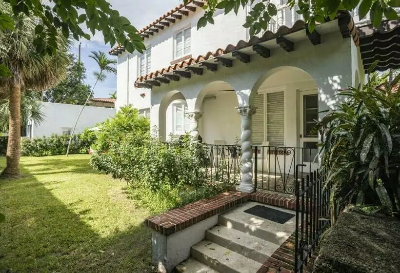 پانسیون Casa Coral