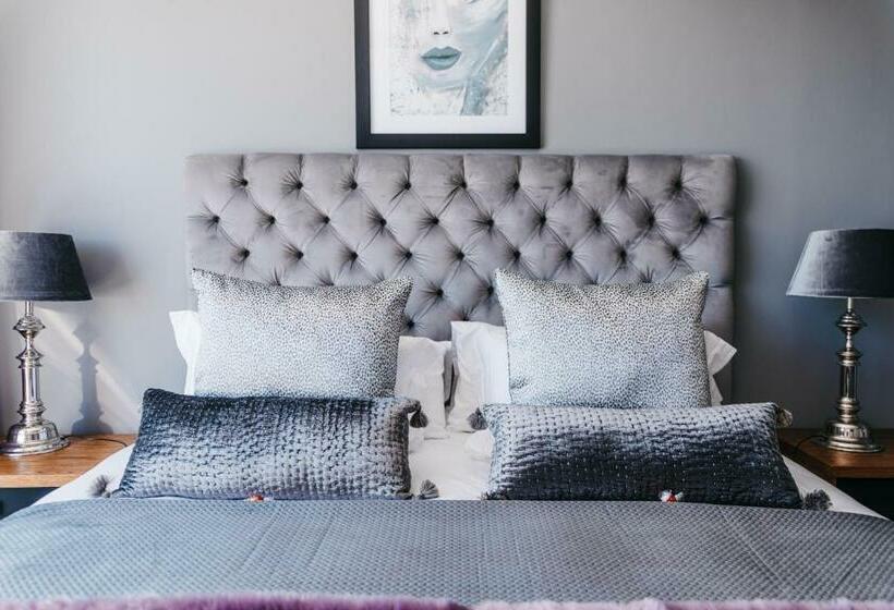 بنسيون Noa Neve Homestay