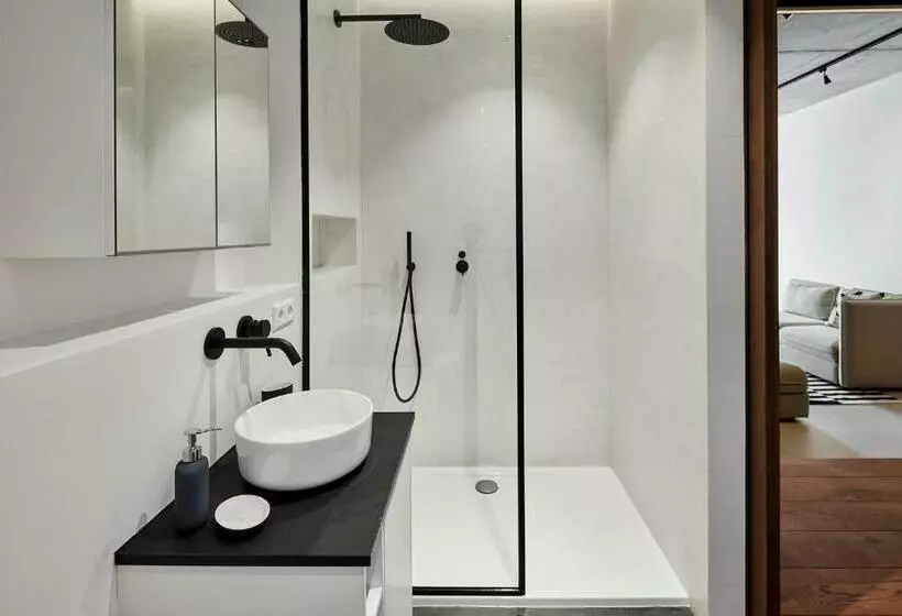 تختخواب و صبحانه New Beautiful Design Studio In Amsterdam West