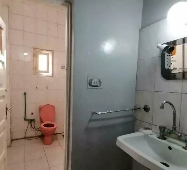 تختخواب و صبحانه Winji Guest House