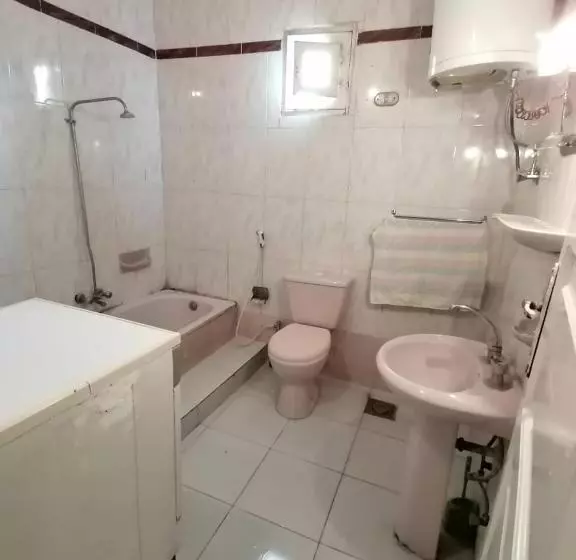 تختخواب و صبحانه Winji Guest House