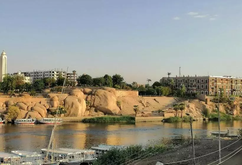 تختخواب و صبحانه Winji Guest House