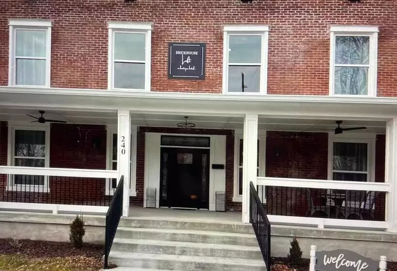 Hotelli Brickhouse Loft   A Boutique