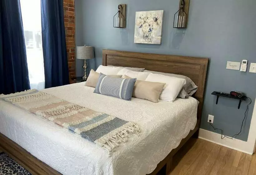 Hotelli Brickhouse Loft   A Boutique