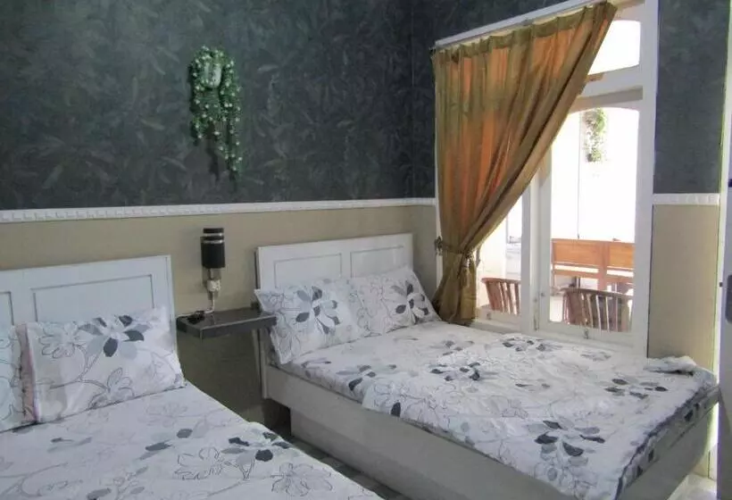 هتل Penginapan Melati Sarangan