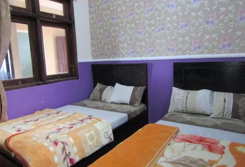 هتل Penginapan Melati Sarangan