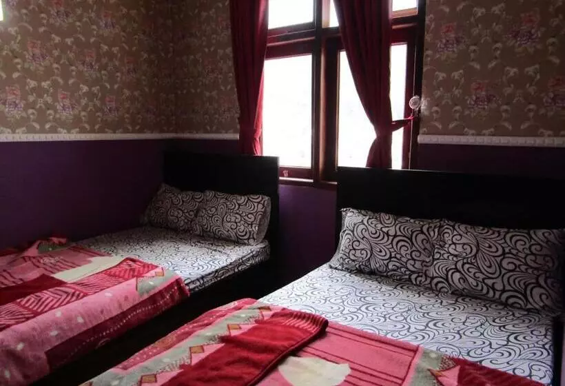 هتل Penginapan Melati Sarangan