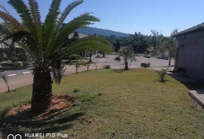 ホテル Sima Silver Lodge