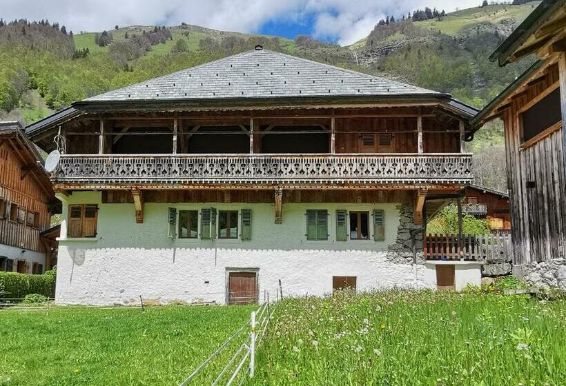 ホテル The Alpichalets Retreat