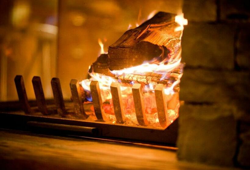 ホテル The Alpichalets Retreat