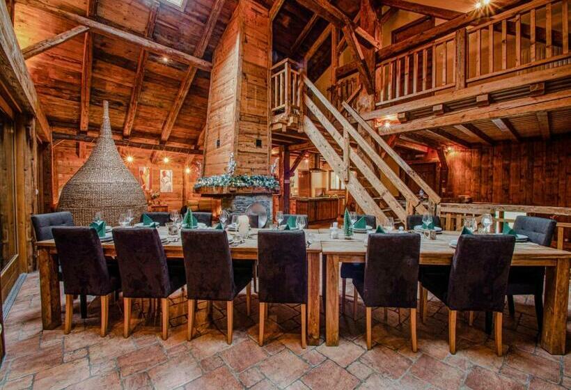 ホテル The Alpichalets Retreat