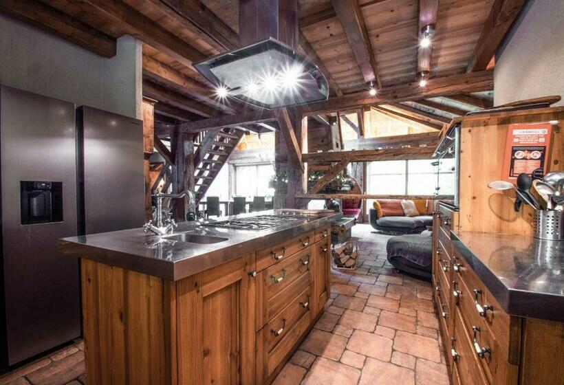 ホテル The Alpichalets Retreat