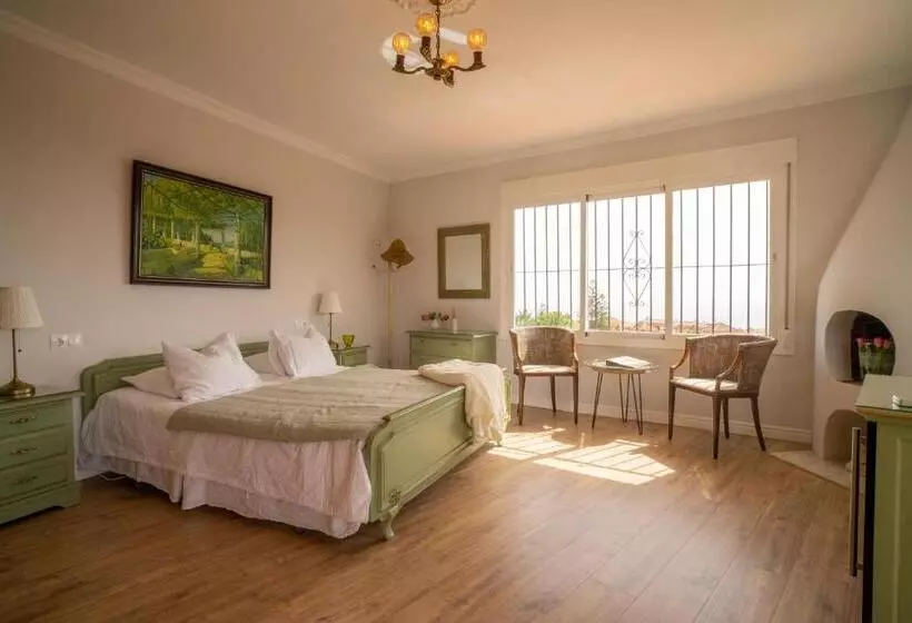 ベッドアンドブレックファースト Casa Ancladero Room W Big Balcony And Lovely View