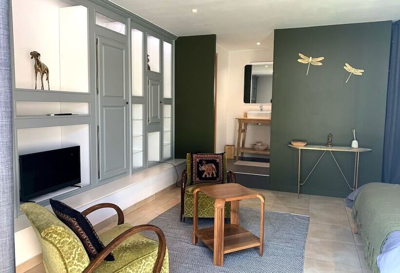 مبيت وإفطار Chambre En Drôme Tropicale