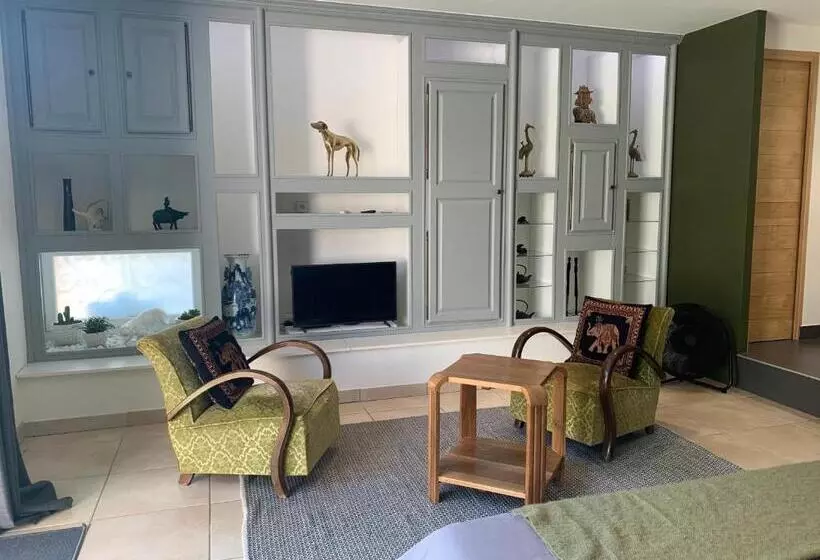 ベッドアンドブレックファースト Chambre En Drôme Tropicale