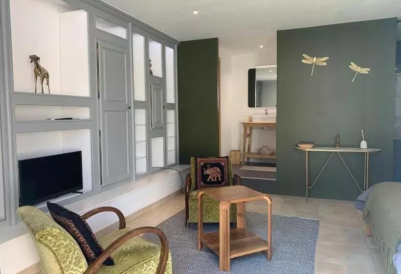 ベッドアンドブレックファースト Chambre En Drôme Tropicale