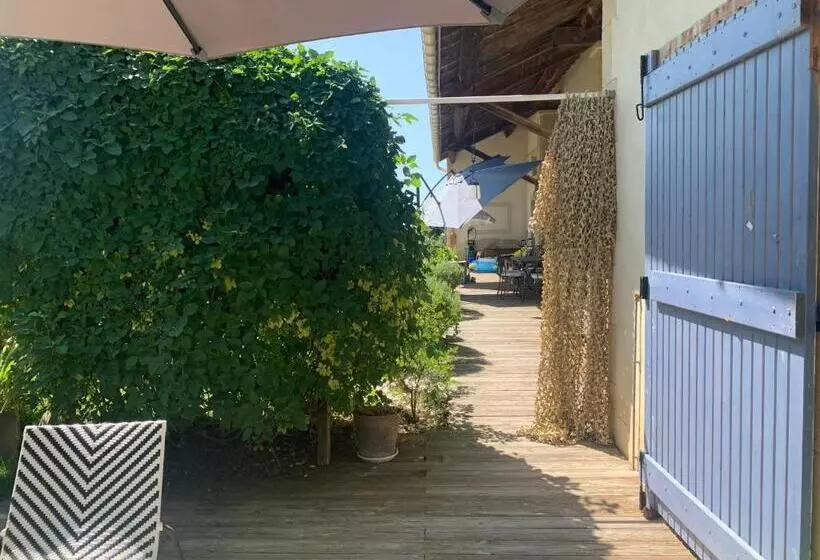 ベッドアンドブレックファースト Chambre En Drôme Tropicale