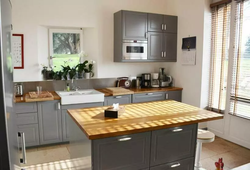 Aamiaismajoitus (B&B) La Bastide Rouge