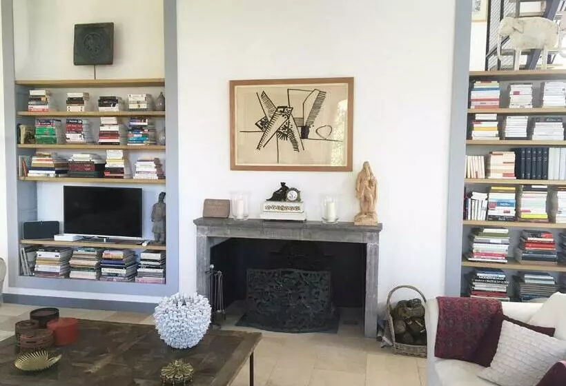 Aamiaismajoitus (B&B) La Bastide Rouge