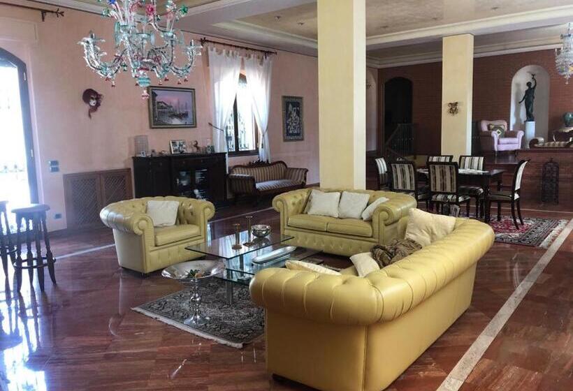 צימר Villa Grandiosa Fc