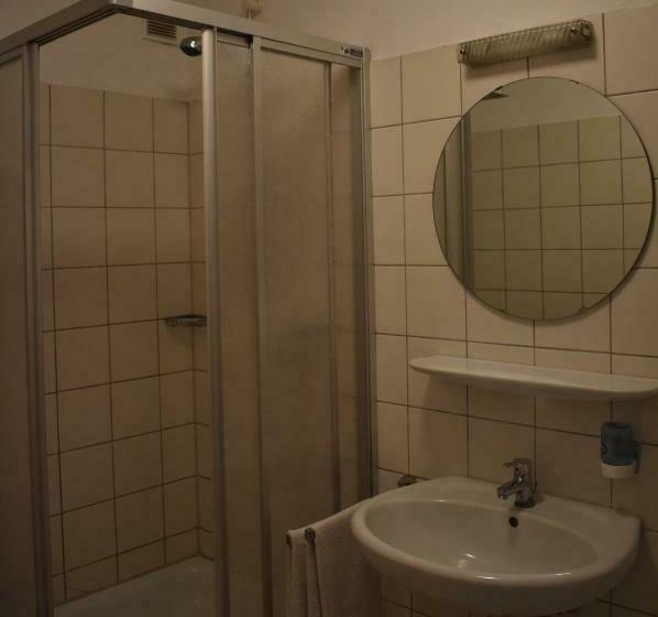 酒店 Restaurant Meints4you Im Bürgerhof