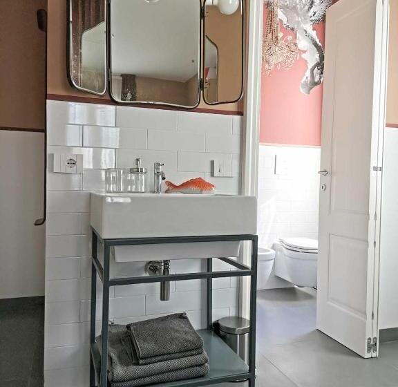 Пансион Casa Sebina   Your Design Home On The Lake   3 Bathrooms 3 Bedrooms