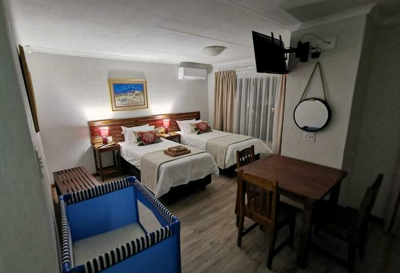 펜션 Rooihuis Lodge