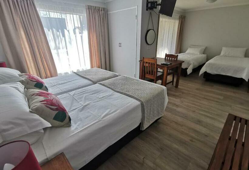 펜션 Rooihuis Lodge