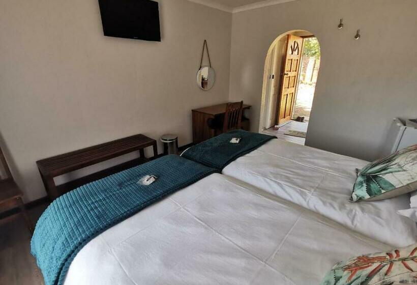 펜션 Rooihuis Lodge