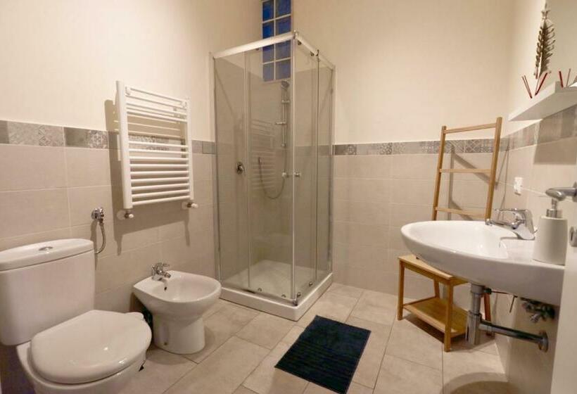 פנסיון Triskele