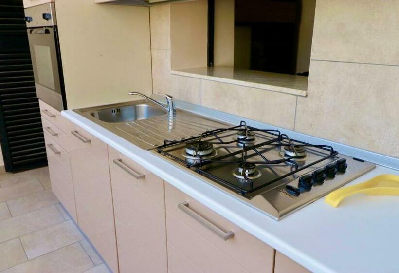 פנסיון Triskele