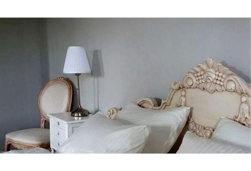 ペンション Villa Tilia Vászoly
