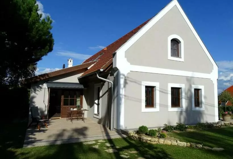 ペンション Villa Tilia Vászoly