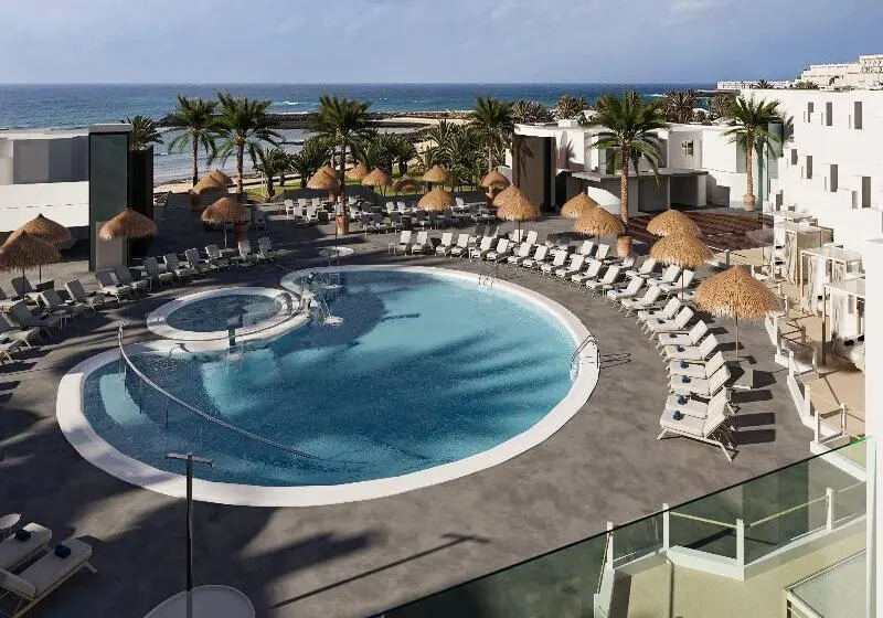 Hd Beach Resort