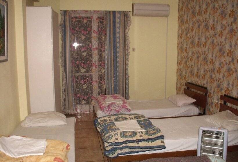 簡易ホテル Athens House