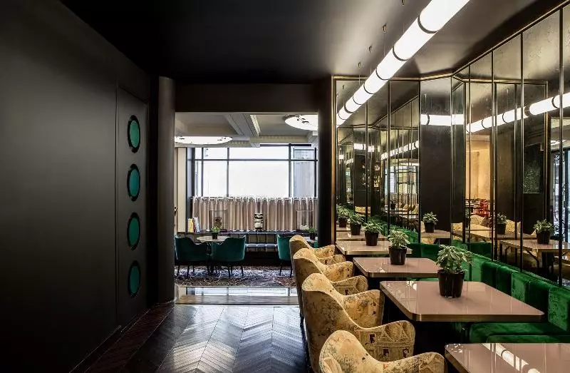 فندق Hôtel Du Rond Point Des Champs élysées   Esprit De France