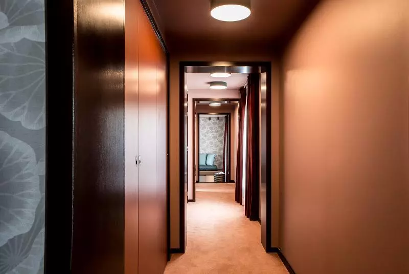 فندق Hôtel Du Rond Point Des Champs élysées   Esprit De France