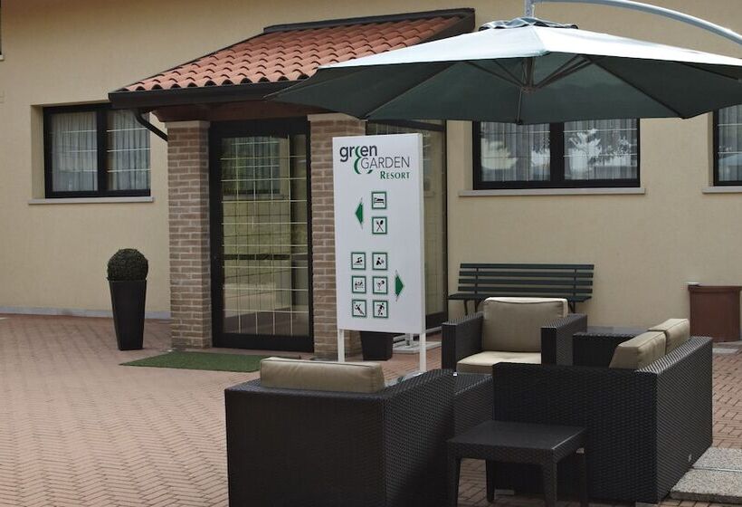 هتل Green Garden Resort   Smart